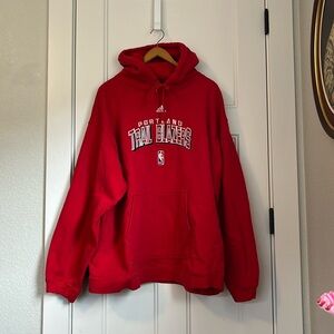 Modern Adidas Portland Trailblazers NBA sweatshirt pull over